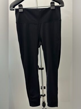 Whisper Women’s Black Leggings